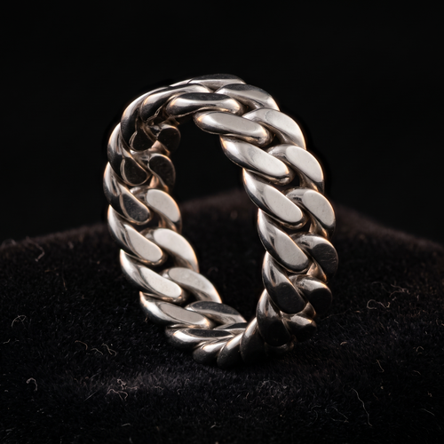 Men's Cuban link ring in white gold — design visualization